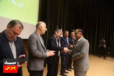 از مدیرعامل سازمان آب و برق خوزستان تقدیر شد