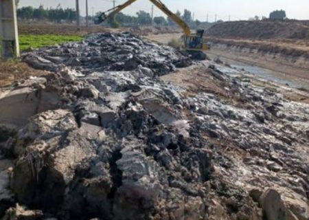 عملیات لایروبی کانال اصلی میان آب شوشتر آغاز شد