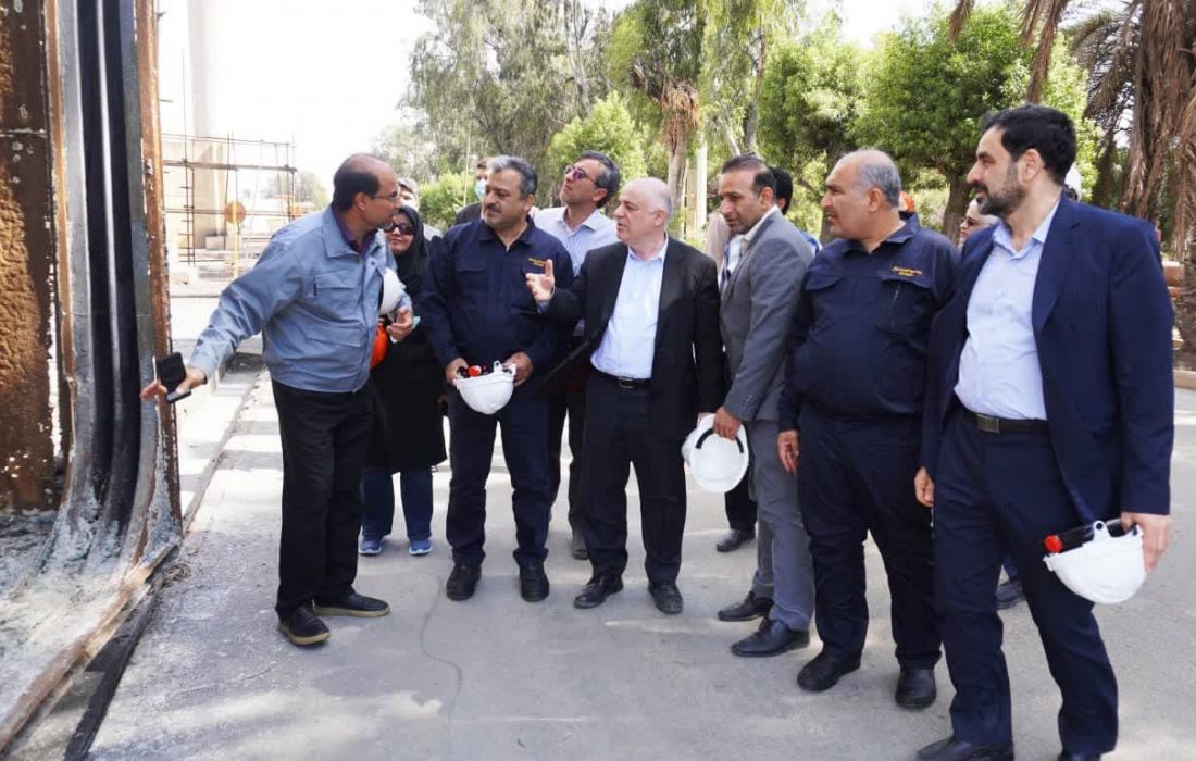 بازدید معاون وزیر نیرو از نیروگاه بندرعباس/استفاده از ظرفیت متخصصان داخلی و شرکتهای دانش بنیان در دستور کار وزارت نیرو