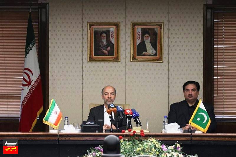 محرابیان: پایدارسازی برق ایران از طریق تبادل انرژی با کشورهای همسایه/ خرم دستگیرخان: زمینههای تداوم همکاری ایران و پاکستان در حوزه انرژی توسعه مییابد