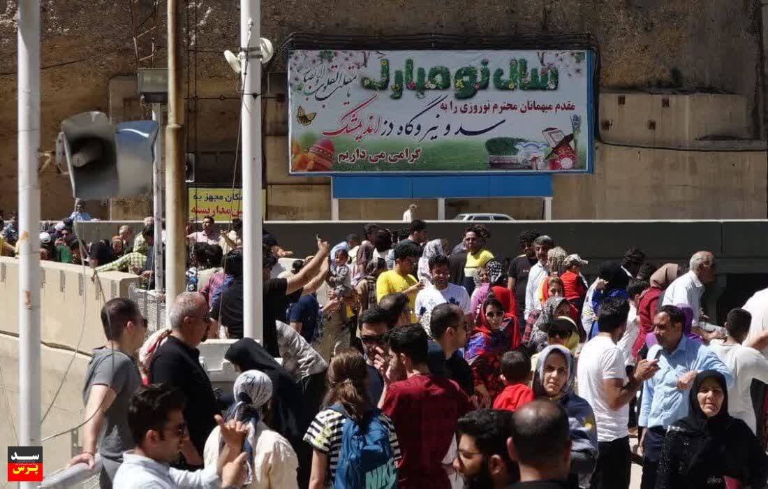 بیش از ۱۰۰ هزار نفر مهمان و گردشگر نوروزی از سد دز بازدید کردند