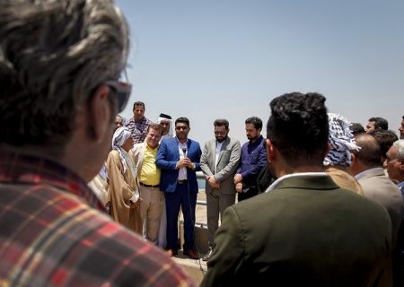 بازدید معتمدین و کشاورزان از ذخایرآب سد کرخه/ برنانه‌ریزی برای ۴۰ هزار هکتار کشت کم آب‌بر در خوزستان