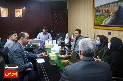 نشست هم اندیشی مدیر روابط عمومی سازمان آب و برق خوزستان با اعضای کارگروه مدیریت سبز