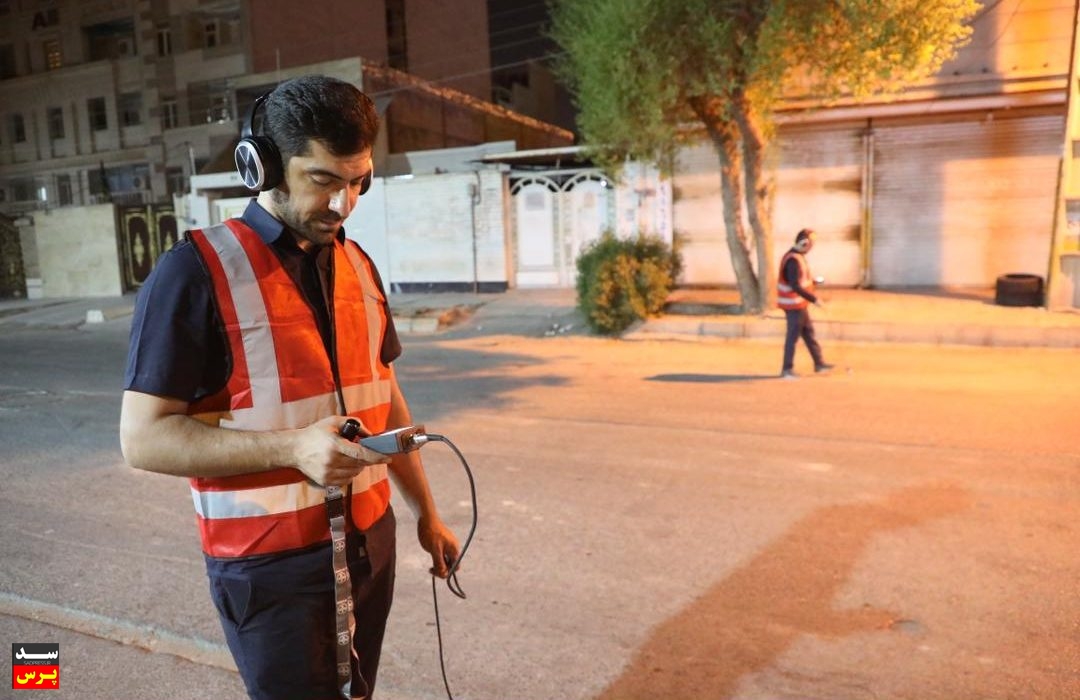 عملیات نشت یابی شبکه توزیع آب در شرکت آبفا کلانشهر اهواز