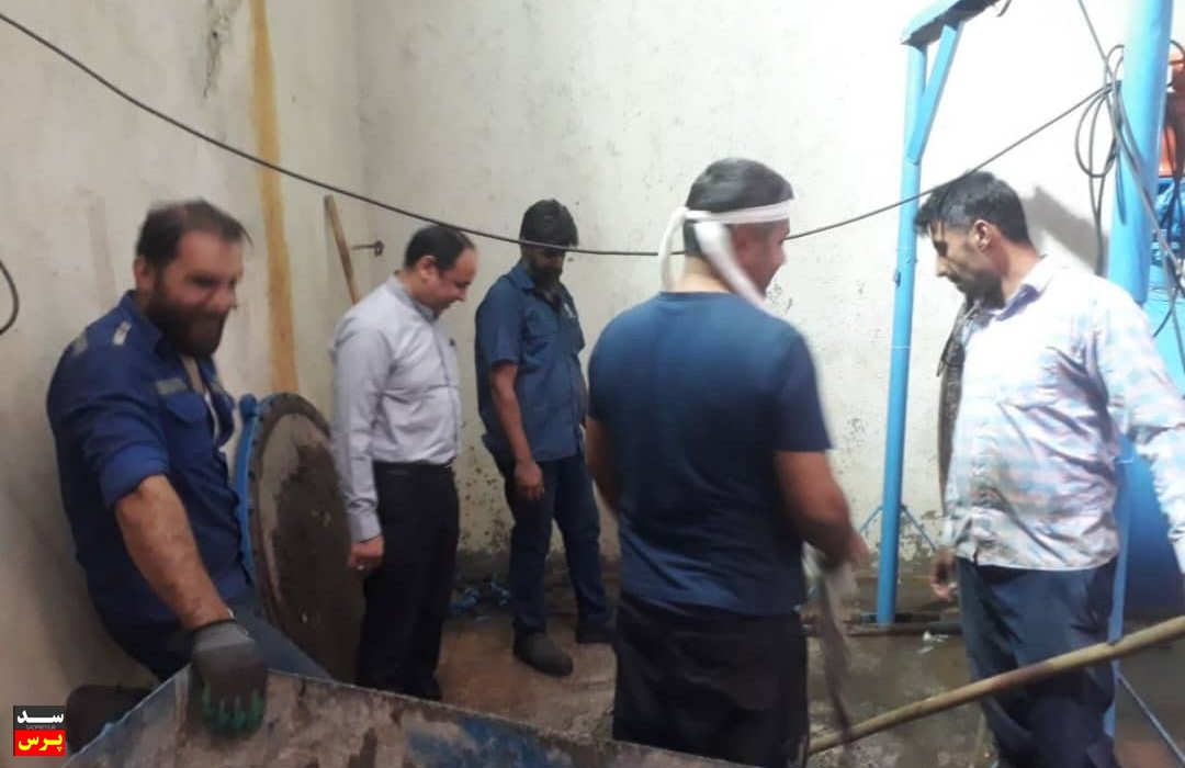 لایروبی و پاکسازی هدر ورودی ایستگاه ۴۰ اینچ شهید بهنام محمدی مسجدسلیمان