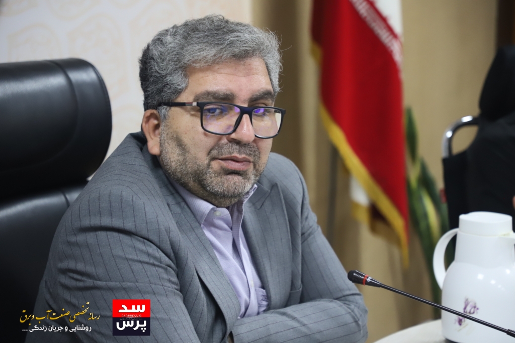 عملیات اجرایی نیروگاه خورشیدی ۲۰۰ مگاواتی در استان بزودی آغاز خواهد شد