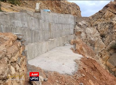 بازسازی و ترمیم جاده ارتباطی و پل خاکی دره V در سد ونیروگاه شهید عباسپور انجام شد