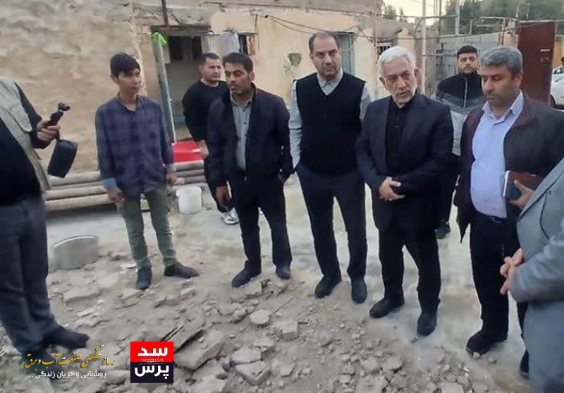 معاون وزیر نیرو از مناطق زلزلهزده مسجدسلیمان بازدید کرد