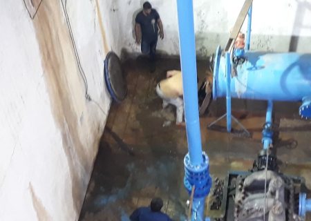 لایروبی و پاکسازی هدر ورودی ایستگاه ۴۰ اینچ مسجدسلیمان 