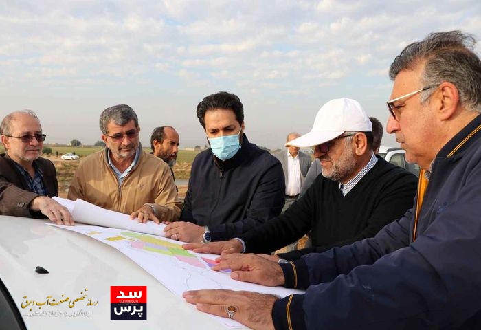 مدیرعامل سازمان آب و برق خوزستان از اراضی کرخه جنوبی بازدید کرد