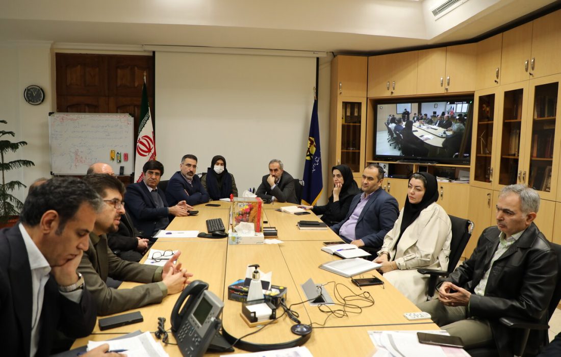 تسویه بخشی از بدهی صنعت برق به تولیدکنندگان و پیمانکاران غیردولتی با اخذ ۱۹ هزار میلیارد تومان اسناد خزانه اسلامی