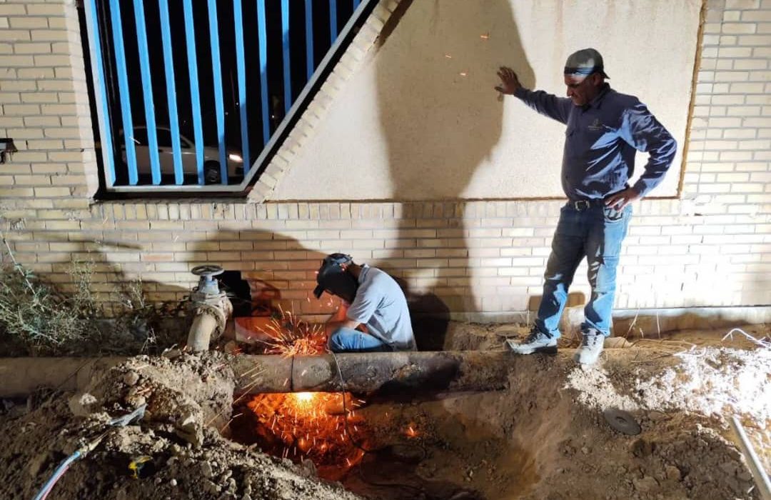 نصب موفق شیر و سه‌راهی ۸ اینچ بر روی خط لوله آب شرب منازل سازمانی کوت امیر
