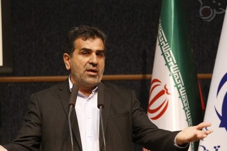 صنایع بزرگ را باید در یک فضای آرام و با حمایت دولت به سمت راه‌اندازی نیروگاه‌ سوق داد