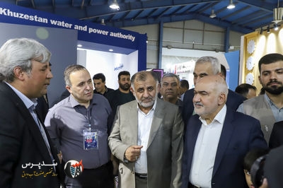 افتتاح غرفه سازمان آب و برق خوزستان به مناسبت هفته دولت با حضور استاندار