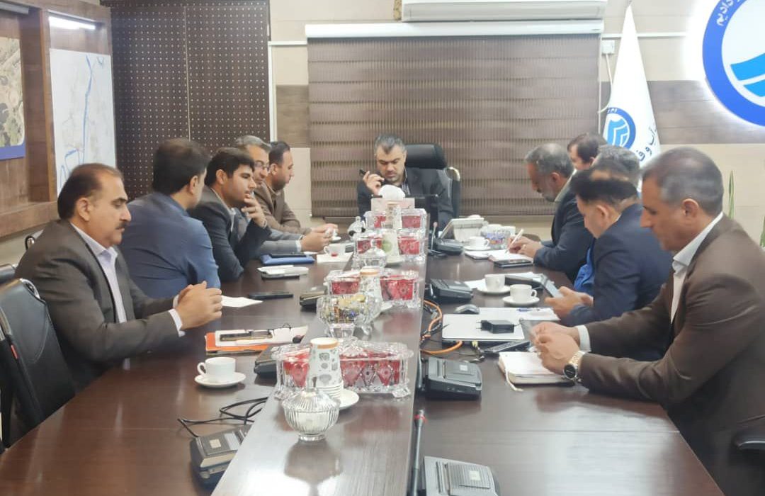 بررسی مشکلات آب شهرستان حمیدیه در نشست مشترک مدیرعامل آبفا اهواز با فرماندار و بخشداران