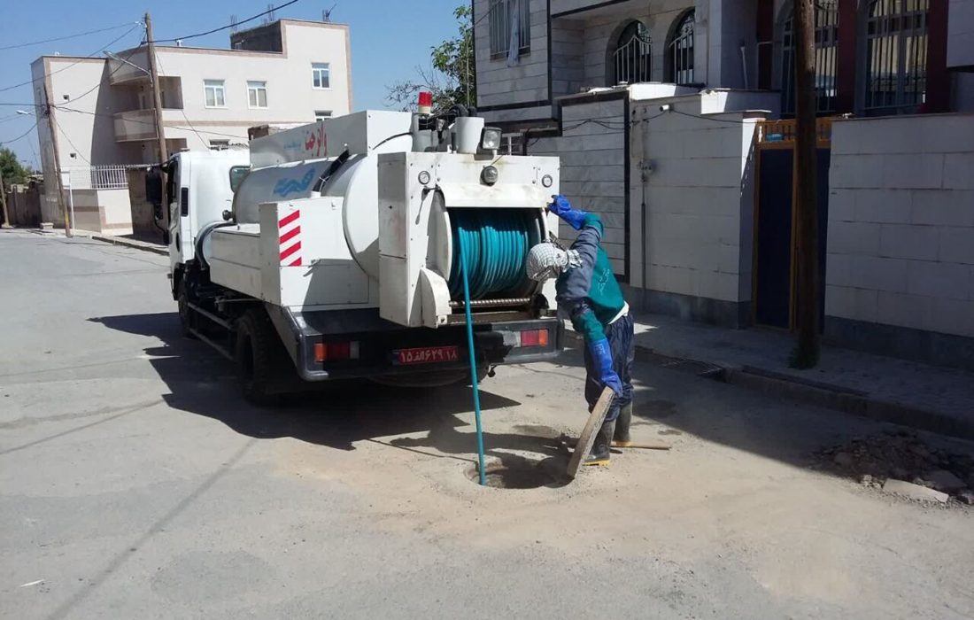 لایروبی و شستشوی بیش از ۲۲۶ کیلومتر از شبکه فاضلاب اهواز