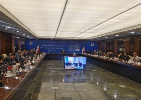 افتتاح و آغاز عملیات اجرایی ۶۲۲ مگاوات نیروگاه خورشیدی/ ظرفیت تجدیدپذیر ایران از مرز ۳۱۰۰ مگاوات عبور کرد