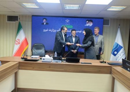 آیین تکریم و معارفه سرپرست سازمان توسعه و بهره‌برداری فناوری‌های نوین آب‌های جوی برگزار شد